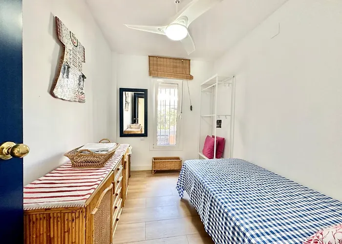 Family Near The Beach - Eaw Homes Ferienhaus *