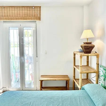 Family Near The Beach - Eaw Homes Marbella